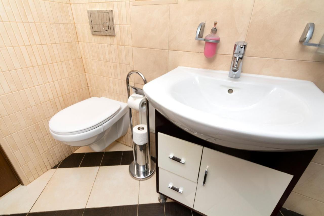 ריגה Alex Junior Apartment מראה חיצוני תמונה
